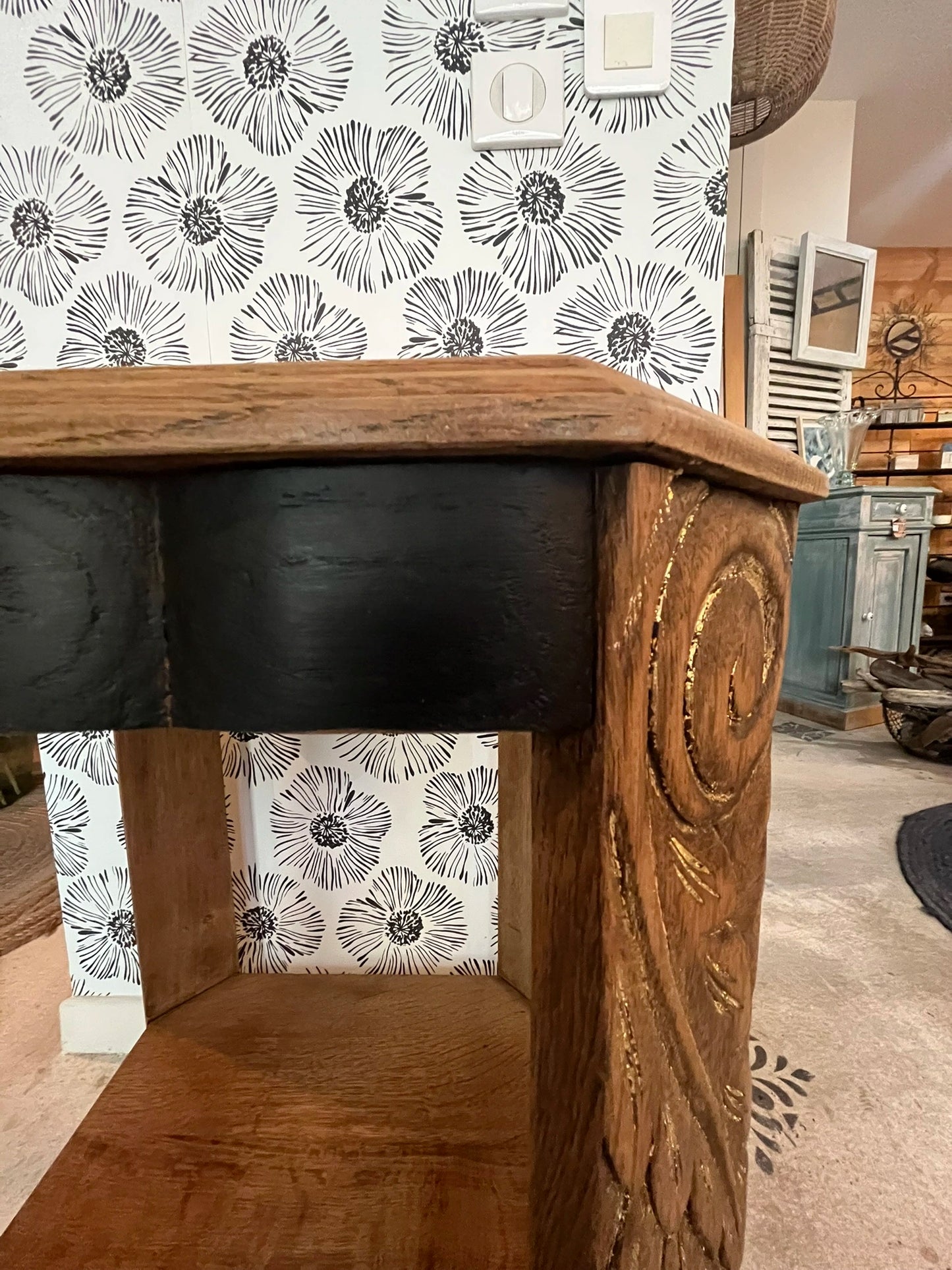 Guéridon vintage Gaspard bois, noir et doré Art Déco