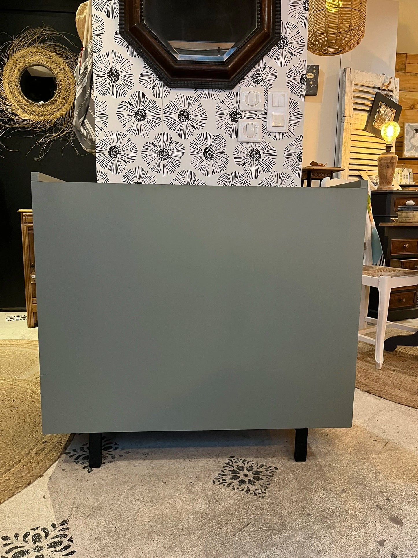 Commode vintage Tino bois, gris vert et noir scandinave 4 tirois