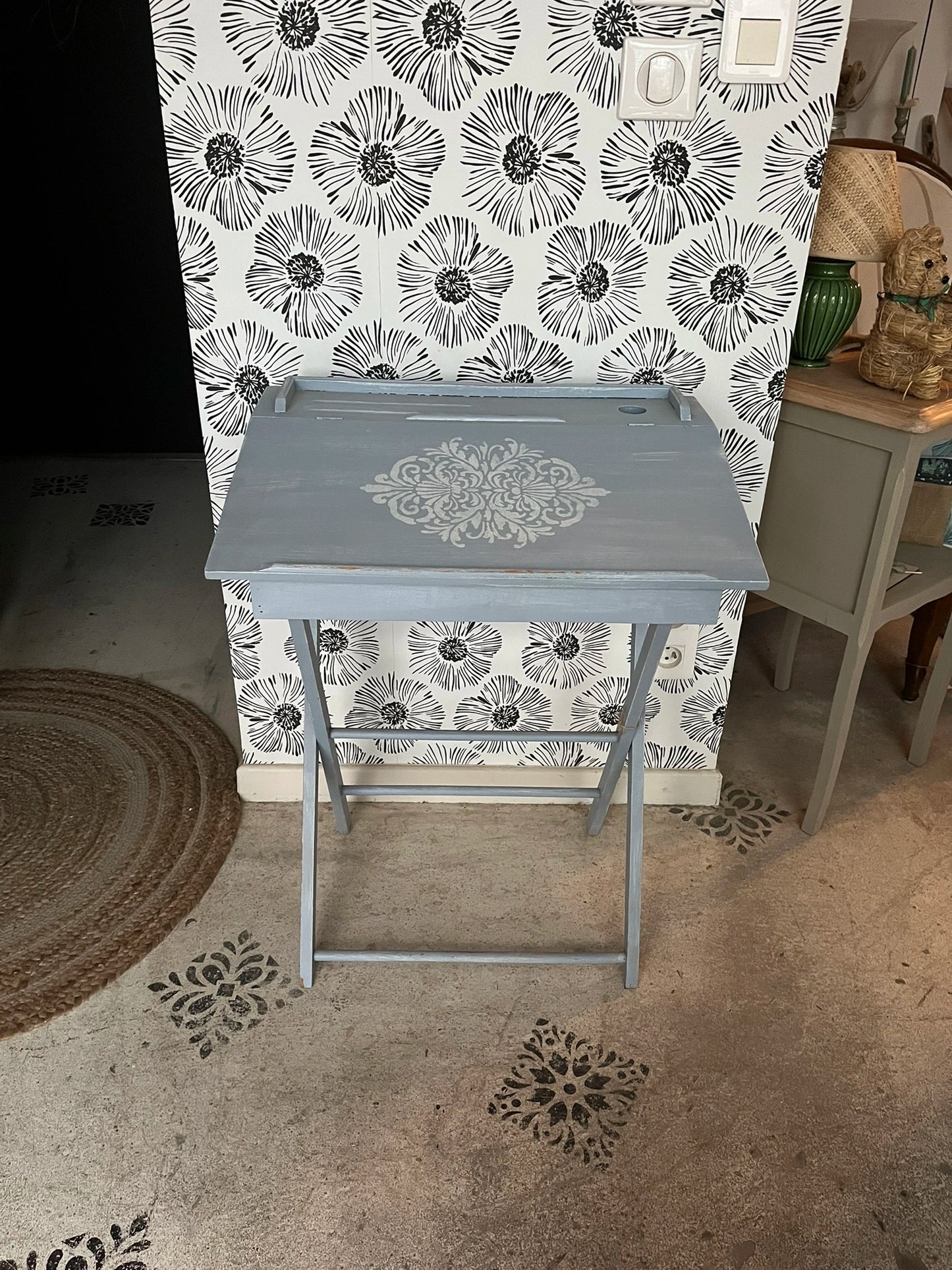 Pupitre bureau d'enfant Barnabé bois vintage repliable avec rangement