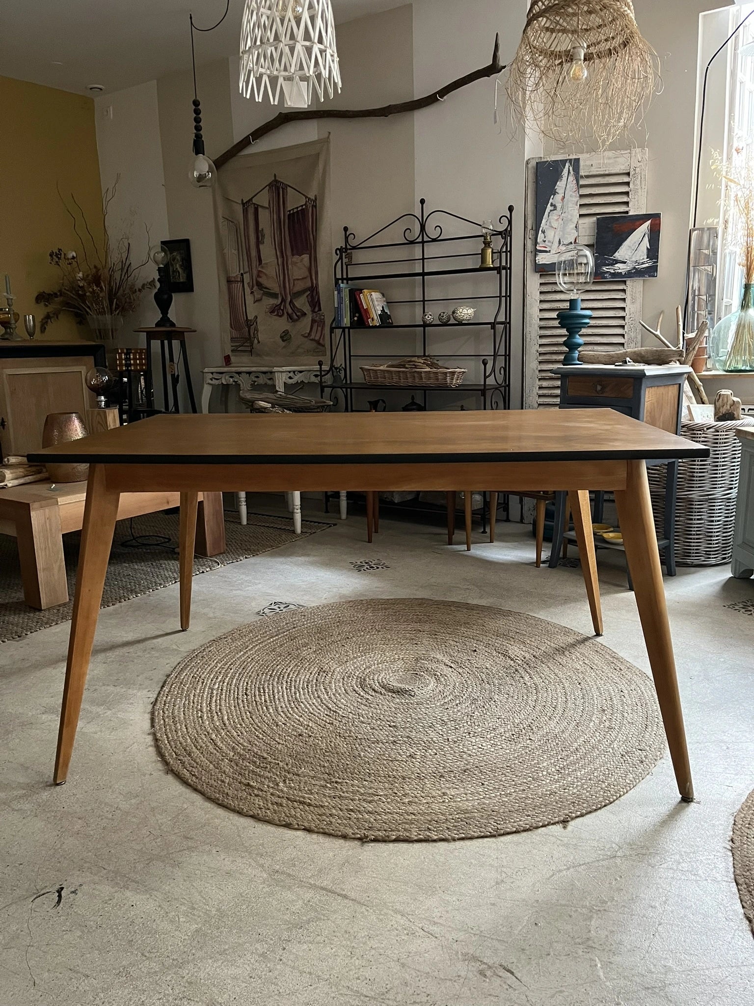 Table Gaïane bois et noir scandinave années 50-70