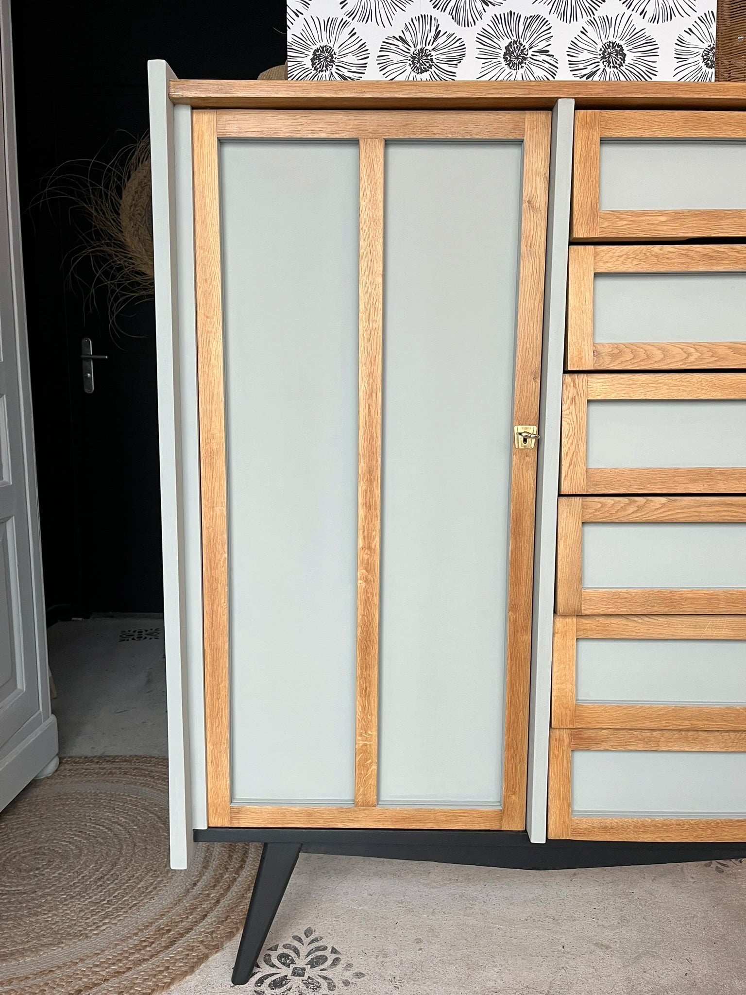 Buffet bois scandinave pieds compas