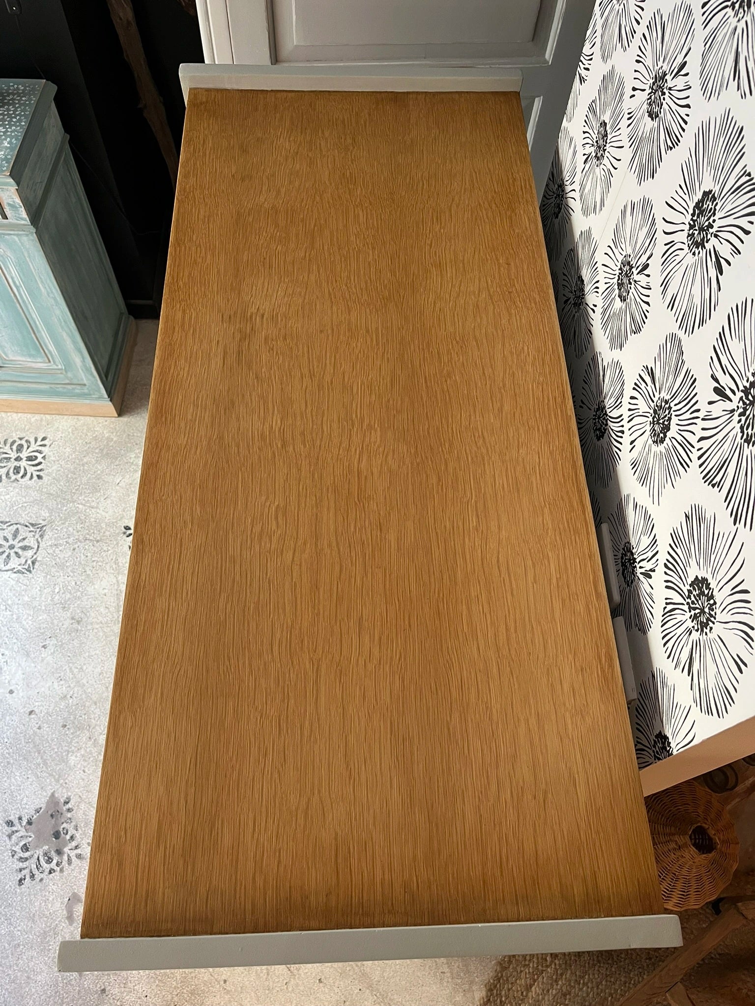 Buffet bois scandinave pieds compas