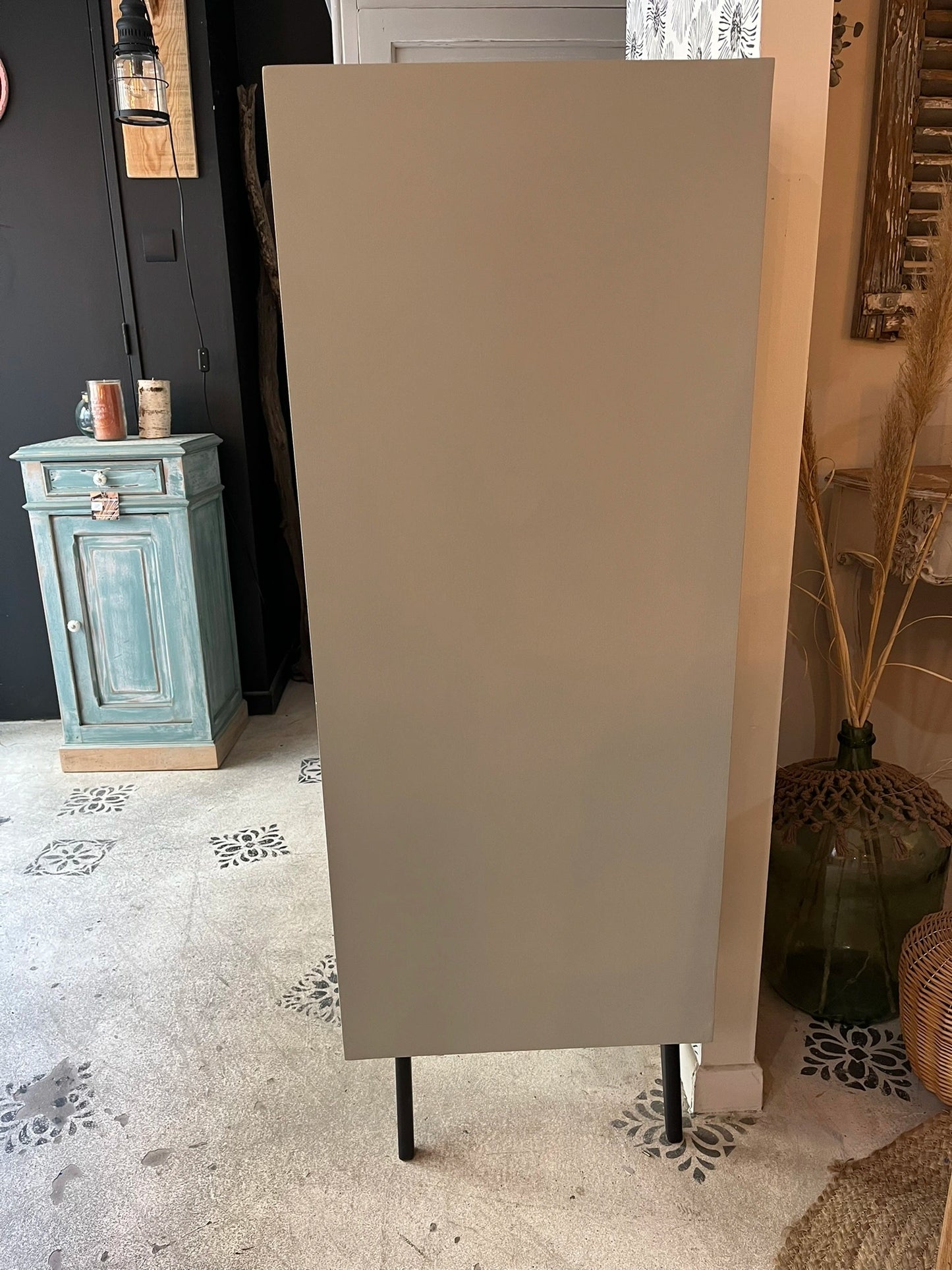 Buffet bois scandinave pieds compas