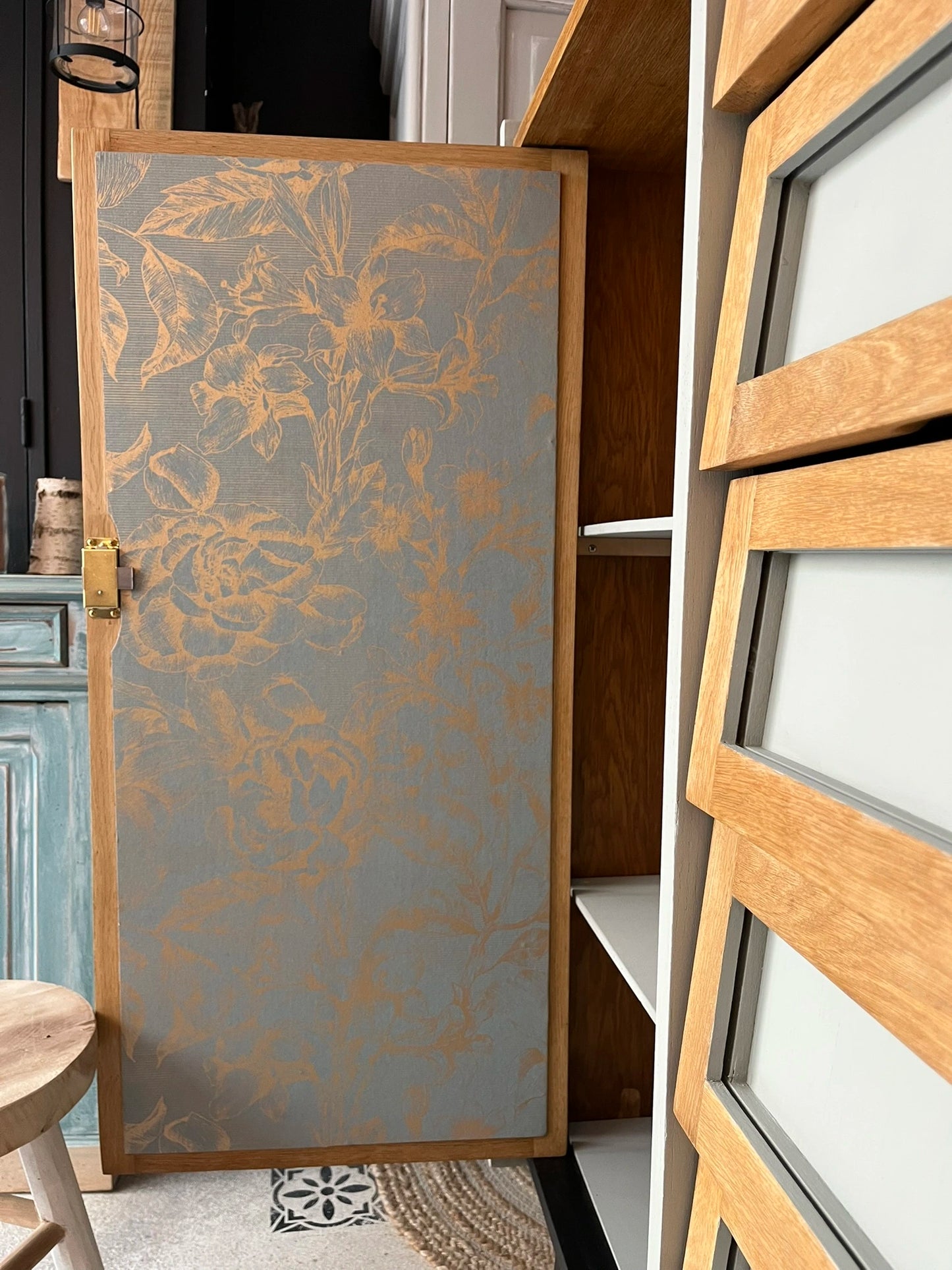 Buffet bois scandinave pieds compas