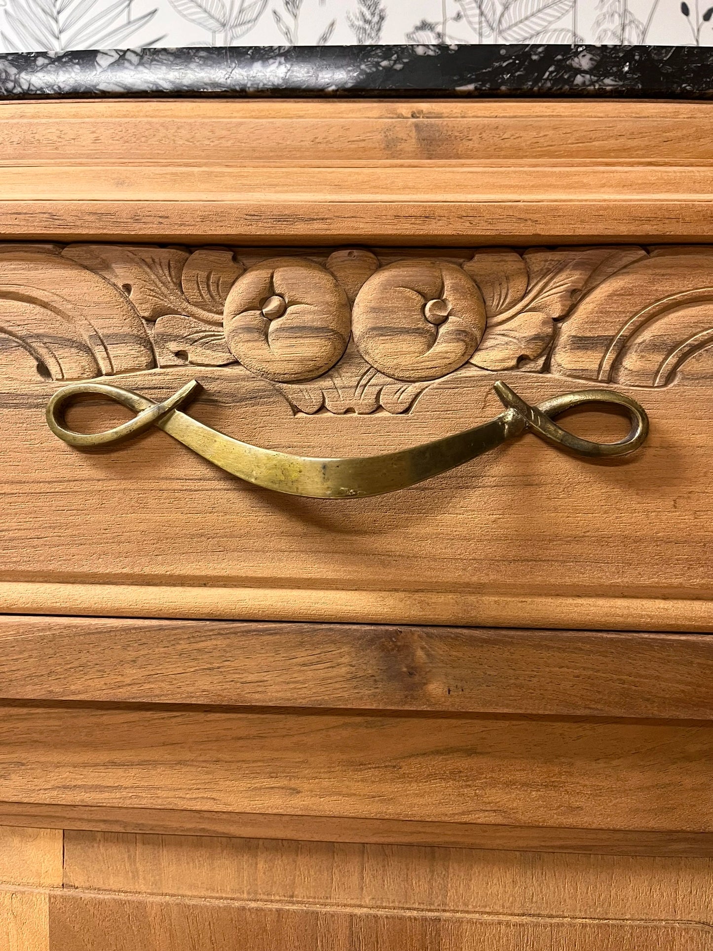 Buffet vintage Art Déco Ysandre bois massif marbre 3 portes 1 tiroir Bordeaux