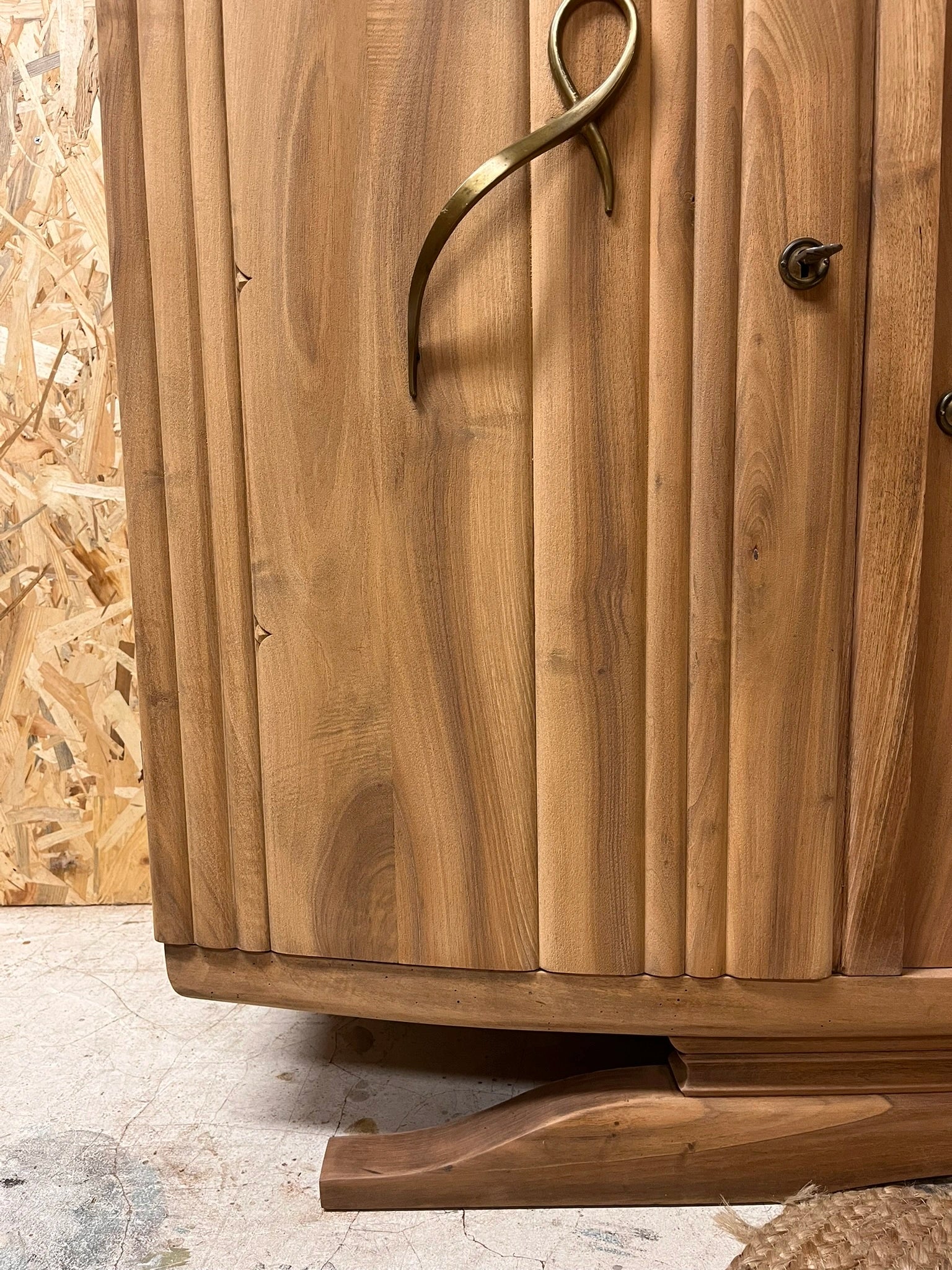 Buffet vintage Art Déco Ysandre bois massif marbre 3 portes 1 tiroir Bordeaux