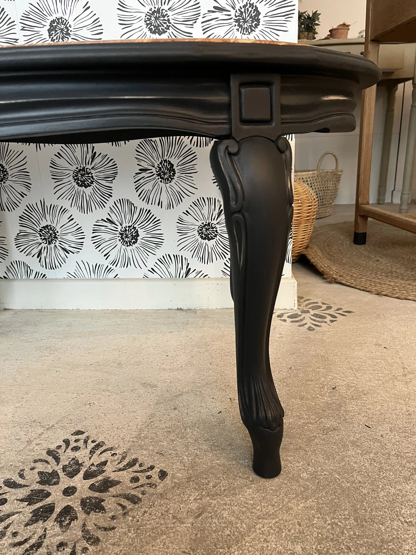 Table basse vintage Mathilda bois et marbre rose