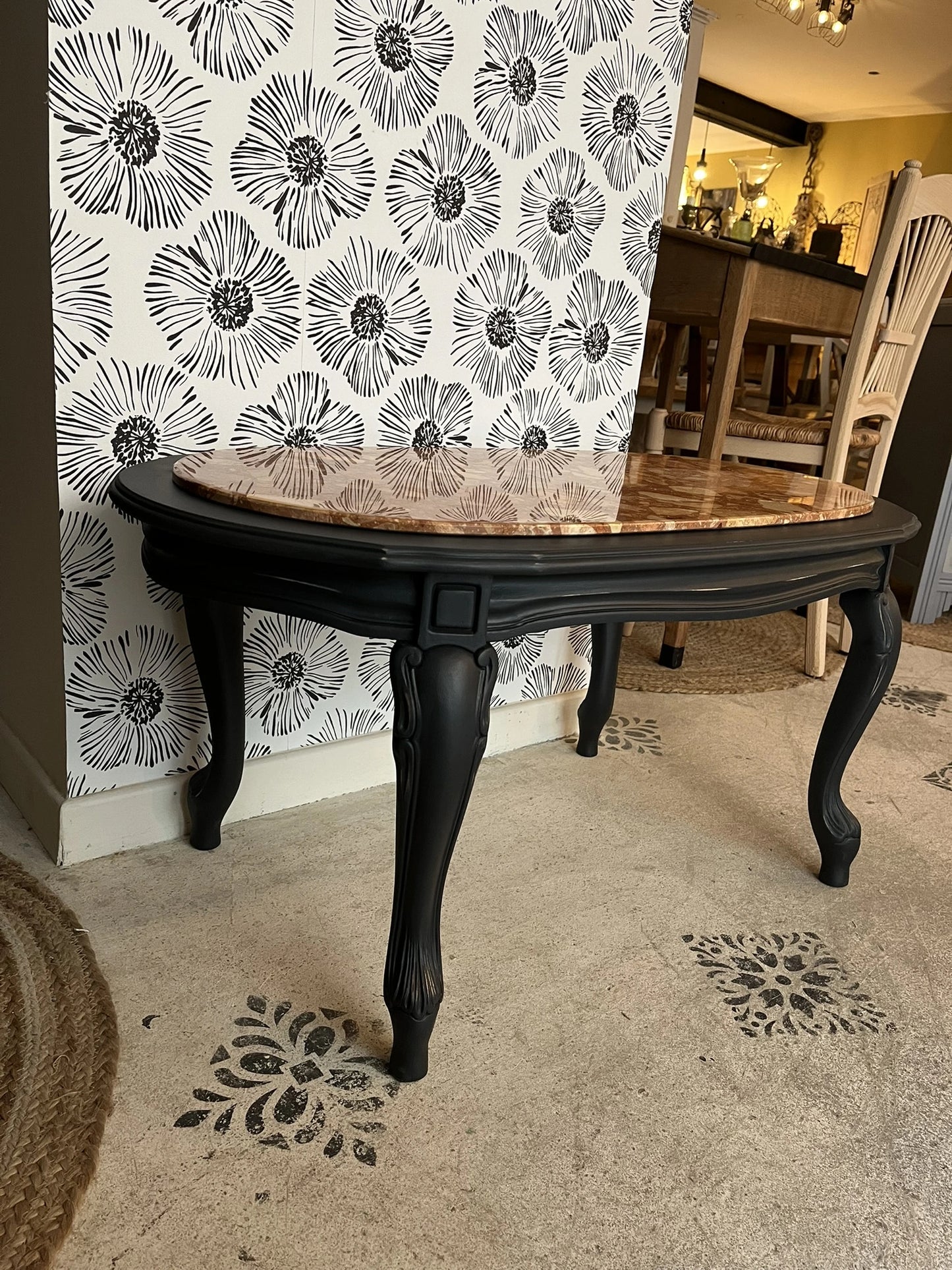 Table basse vintage Mathilda bois et marbre rose