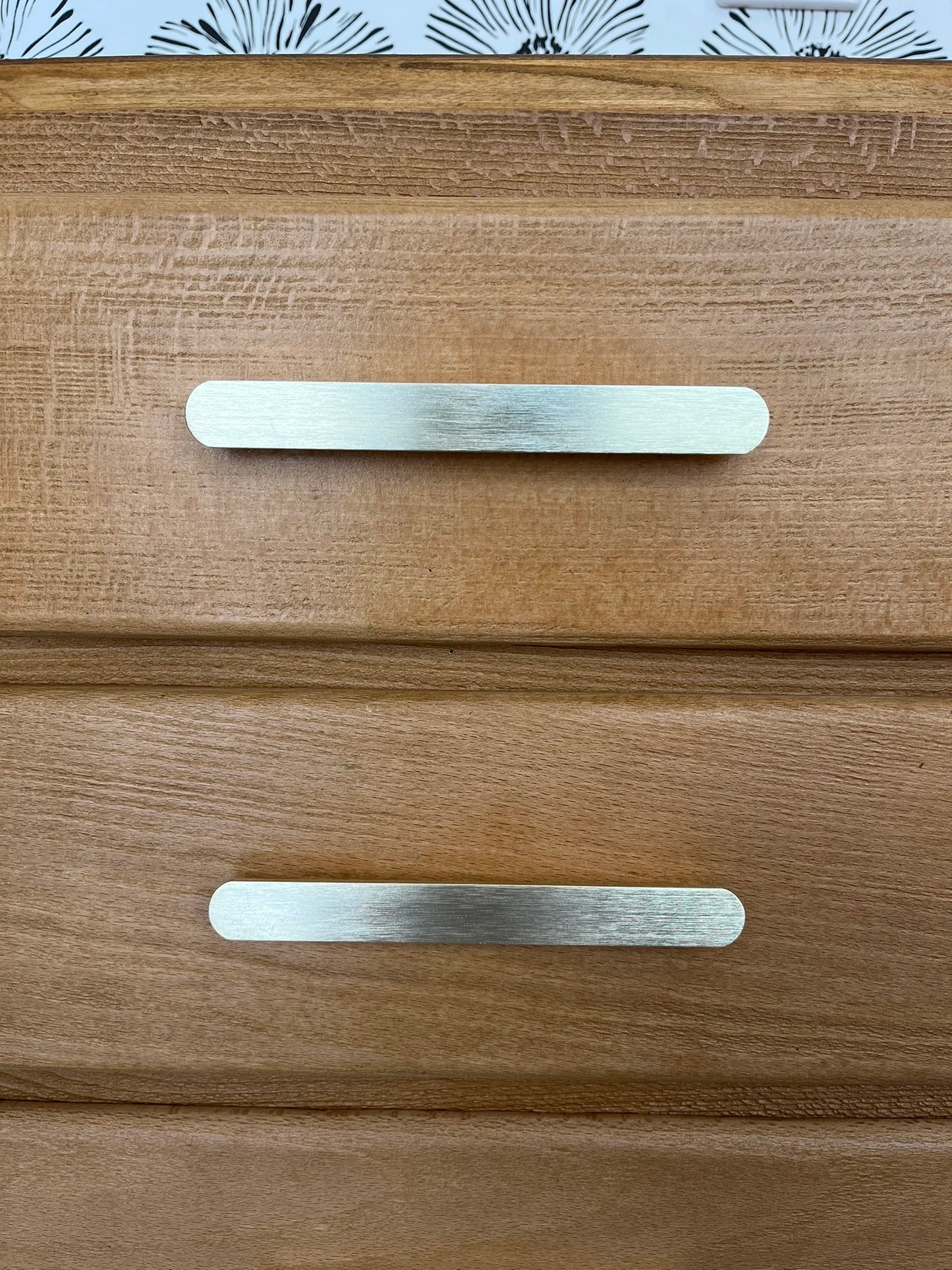 Chiffonnier commode vintage scandinave tiroirs bois, doré, pieds compas