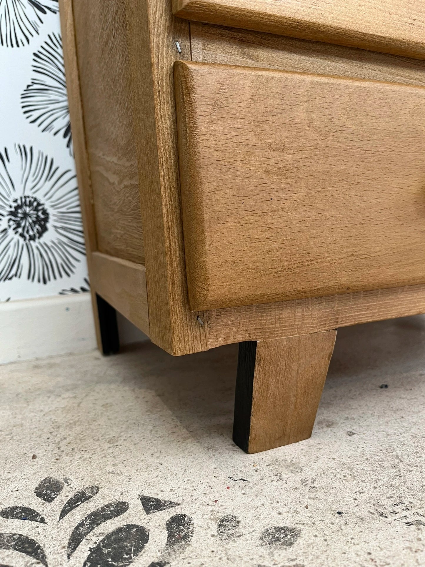 Chiffonnier commode vintage scandinave tiroirs bois, doré, pieds compas