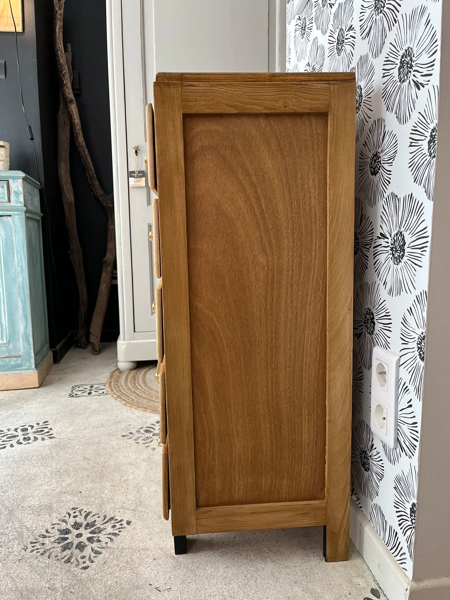 Chiffonnier commode vintage scandinave tiroirs bois, doré, pieds compas