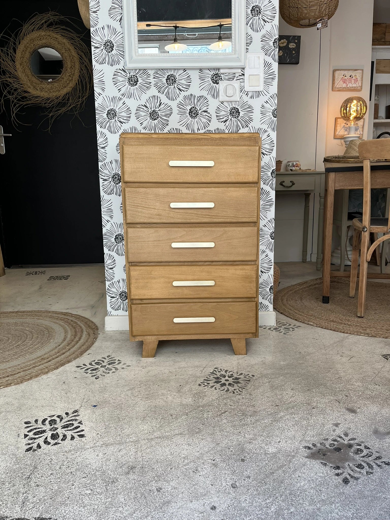 Chiffonnier commode vintage scandinave tiroirs bois, doré, pieds compas