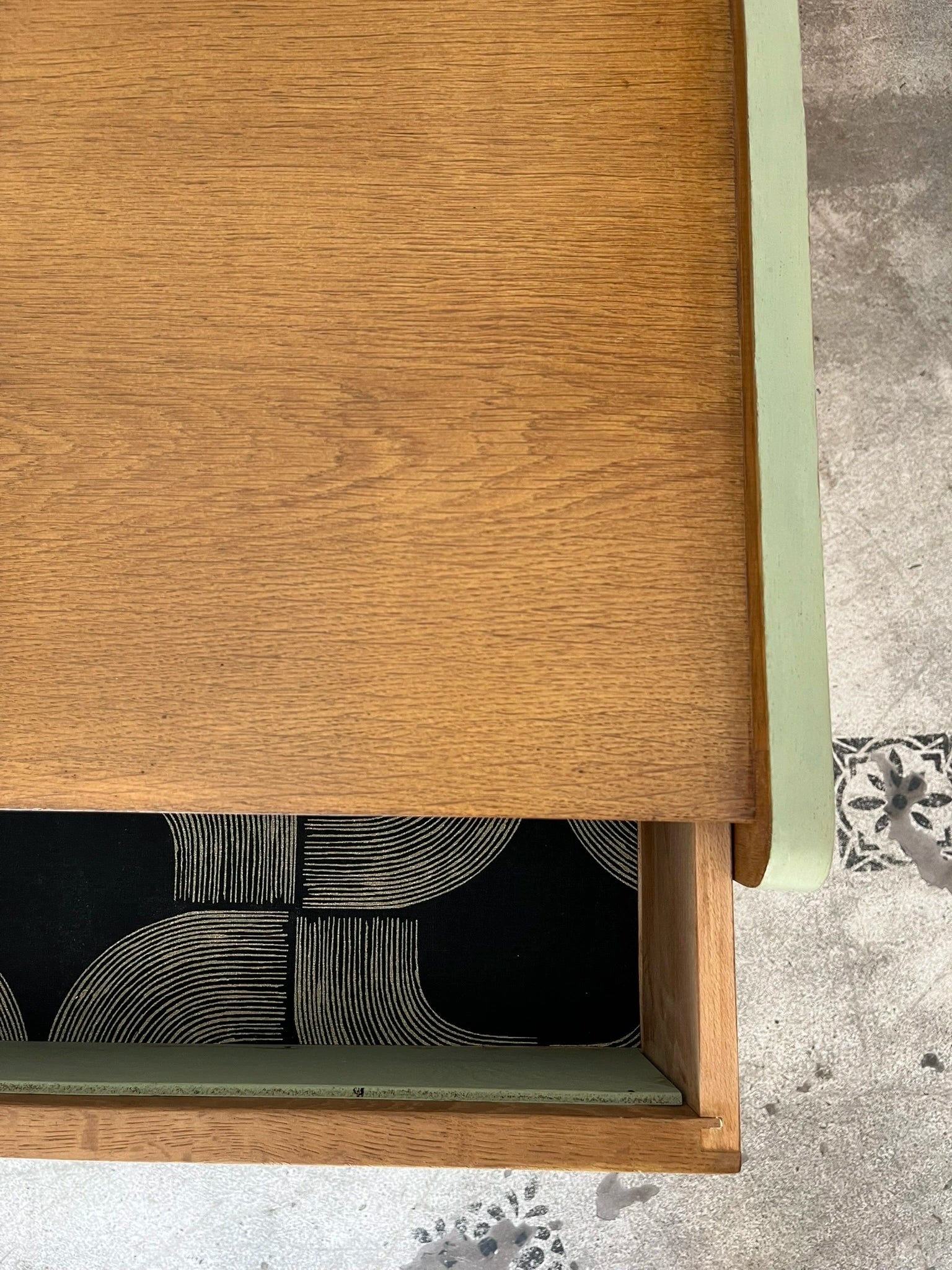 Commode Isadora années 50-70 scandinave rotin pieds compas