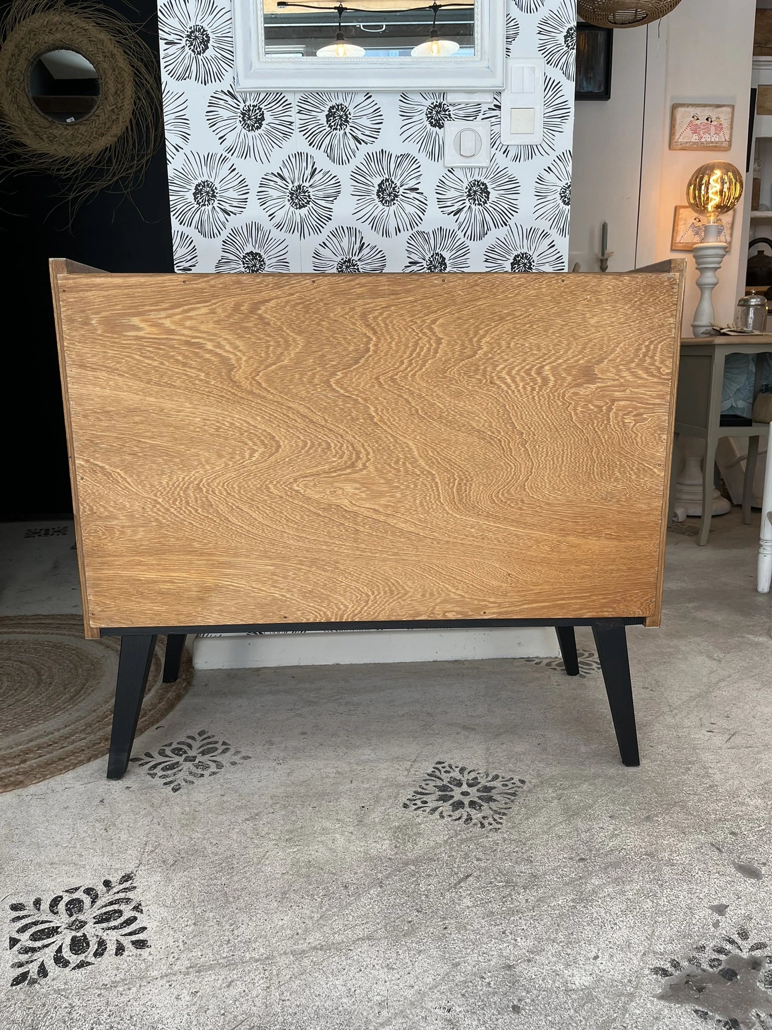 Commode Isadora années 50-70 scandinave rotin pieds compas