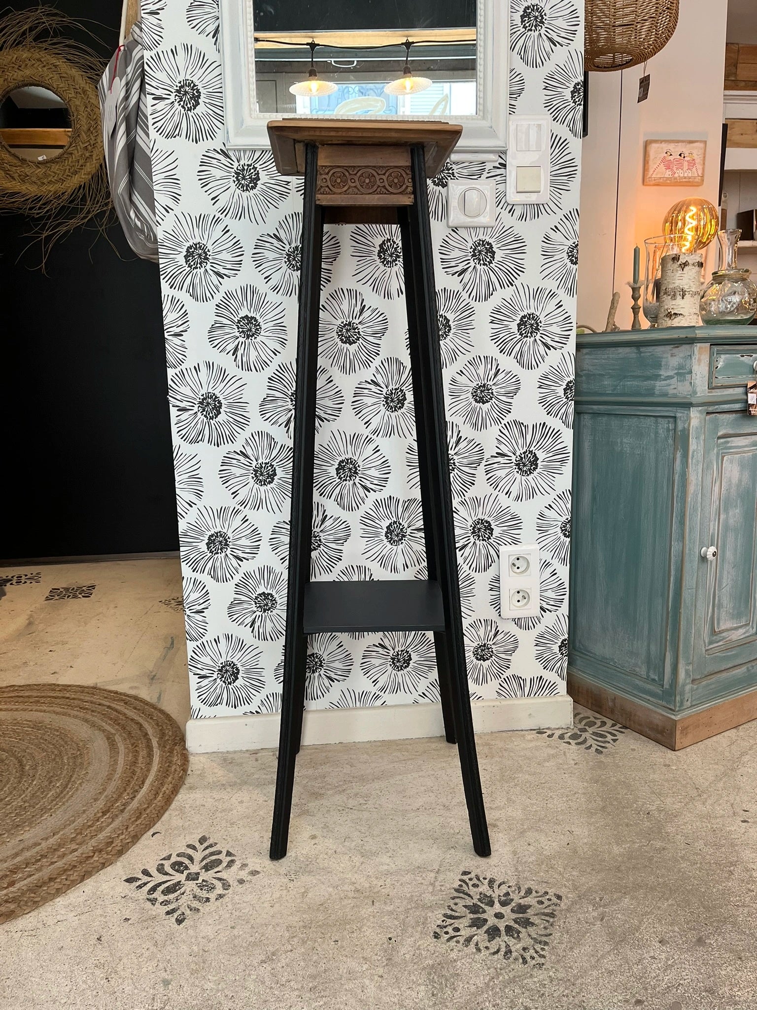 Sellette porte-plante, support plante bois massif, noir et gris