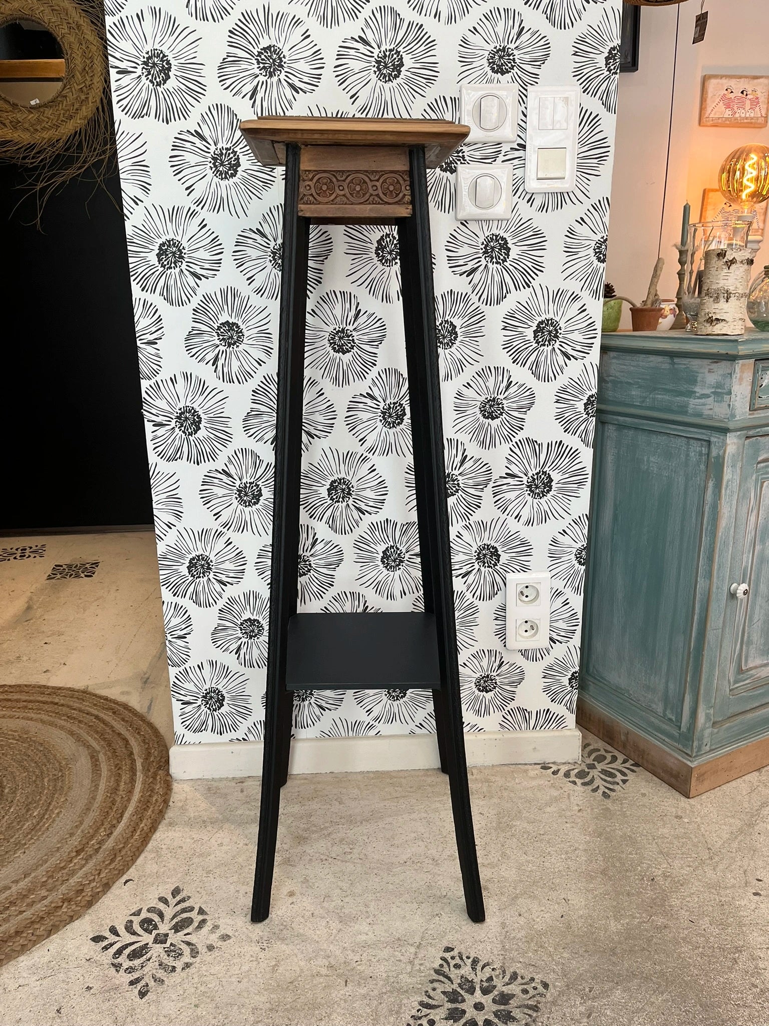 Sellette porte-plante, support plante bois massif, noir et gris