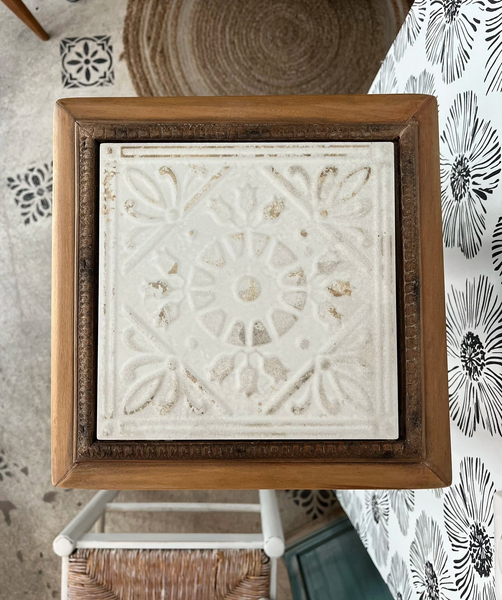 Sellette porte-plante, support plante bois massif, noir et gris