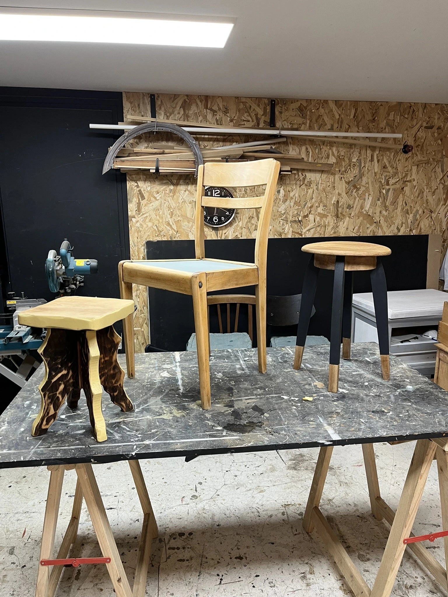 Atelier DIY rénovation restauration meuble vintage bois idée cadeau artisanal orignal Fête des Mères 2026 
