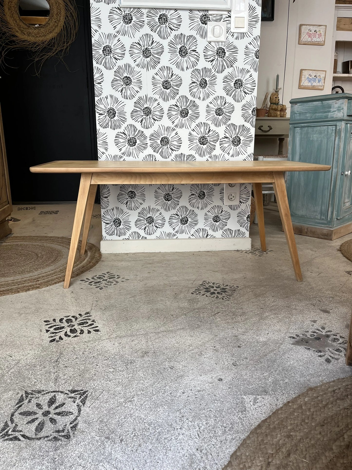 table basse Gina bois scandinave pieds compas années 50 années 60 années 70