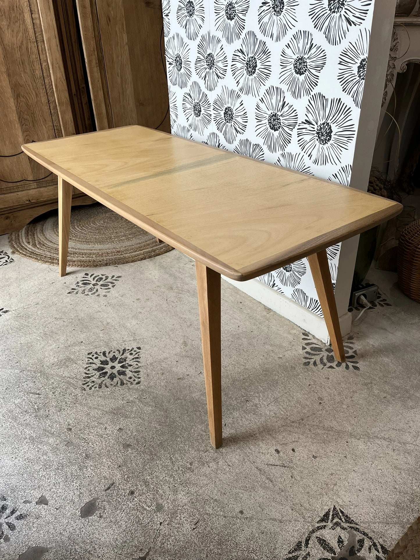 table basse Gina bois scandinave pieds compas années 50 années 60 années 70