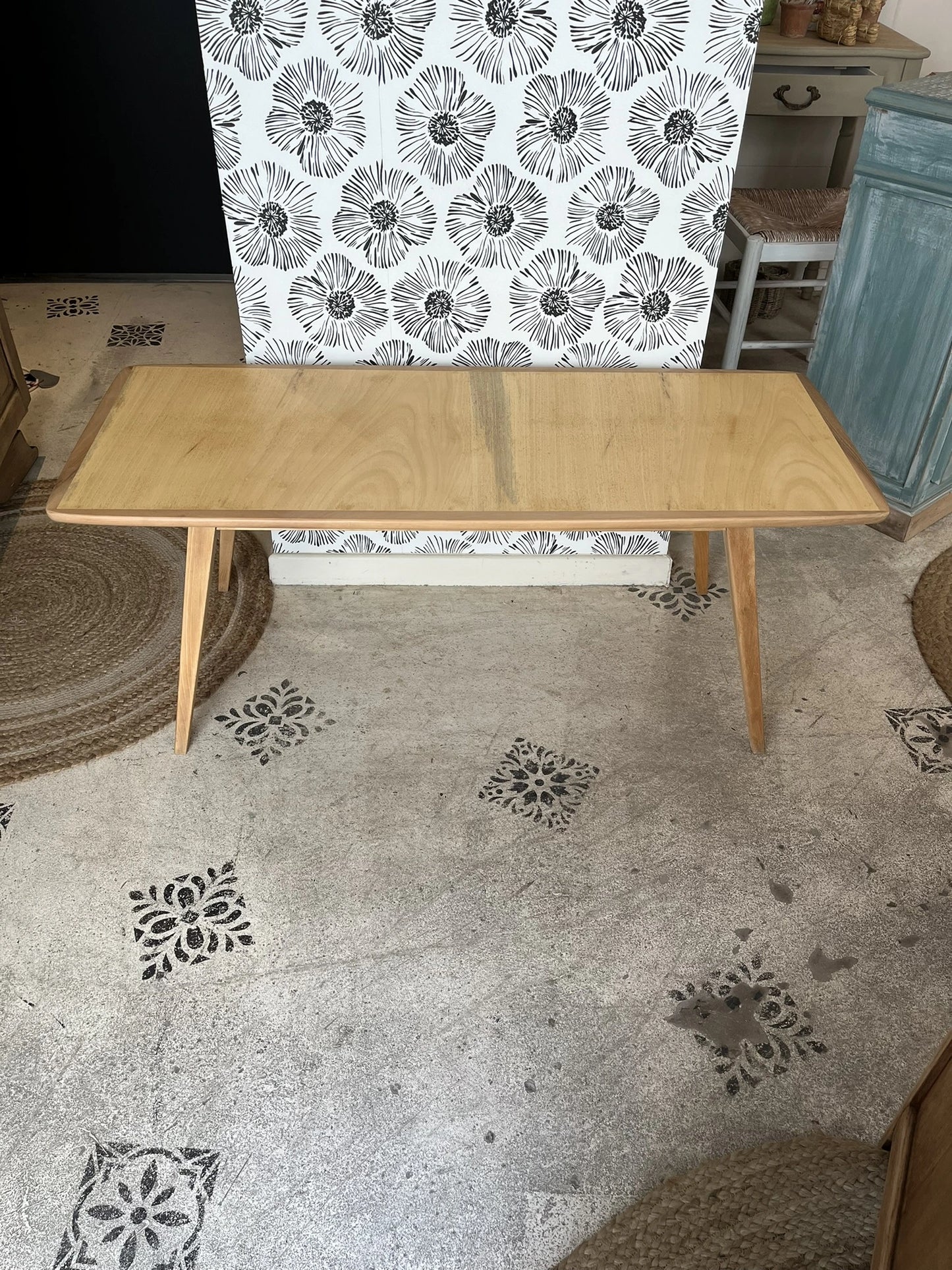 table basse Gina bois scandinave pieds compas années 50 années 60 années 70