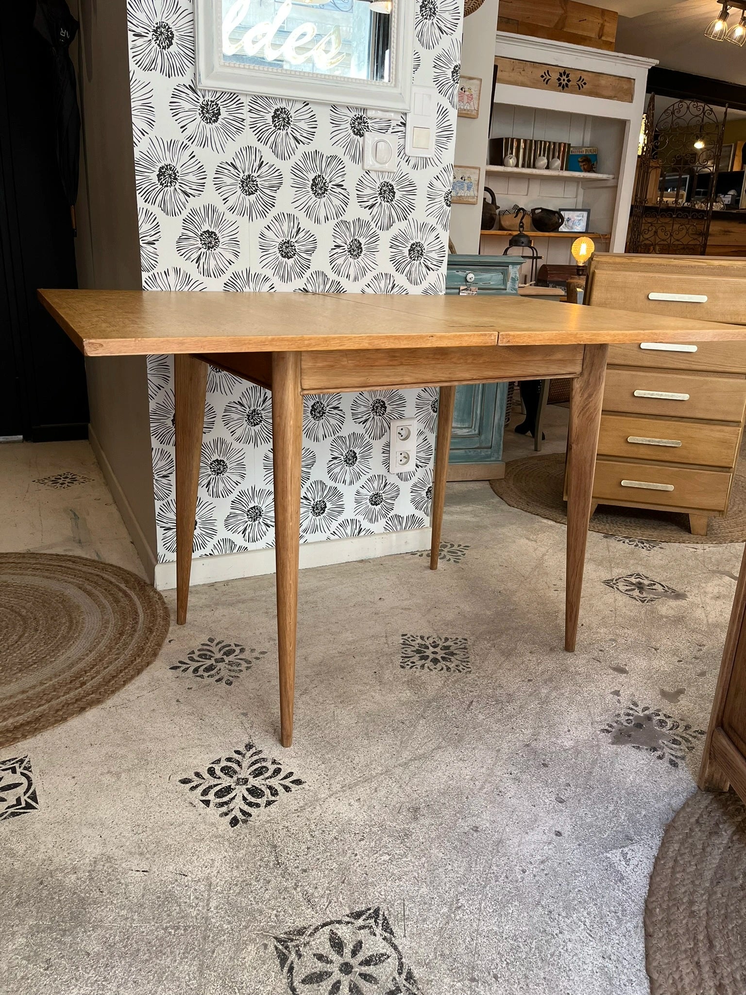 Table Garance vintage bois style scandinave pieds compas rallonge années 50 60 70