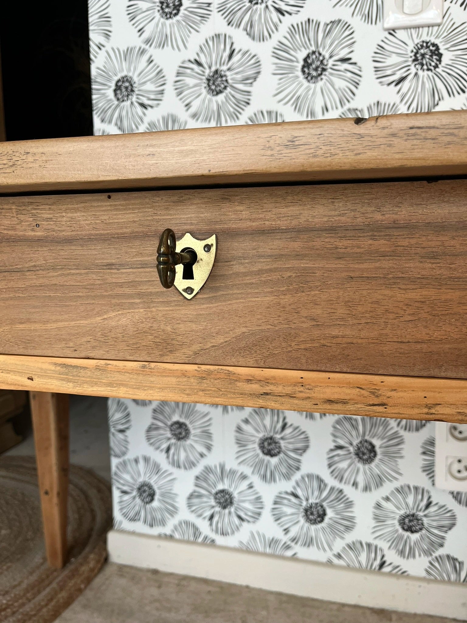 Bureau Nino noyer 1 tiroir meuble vintage 