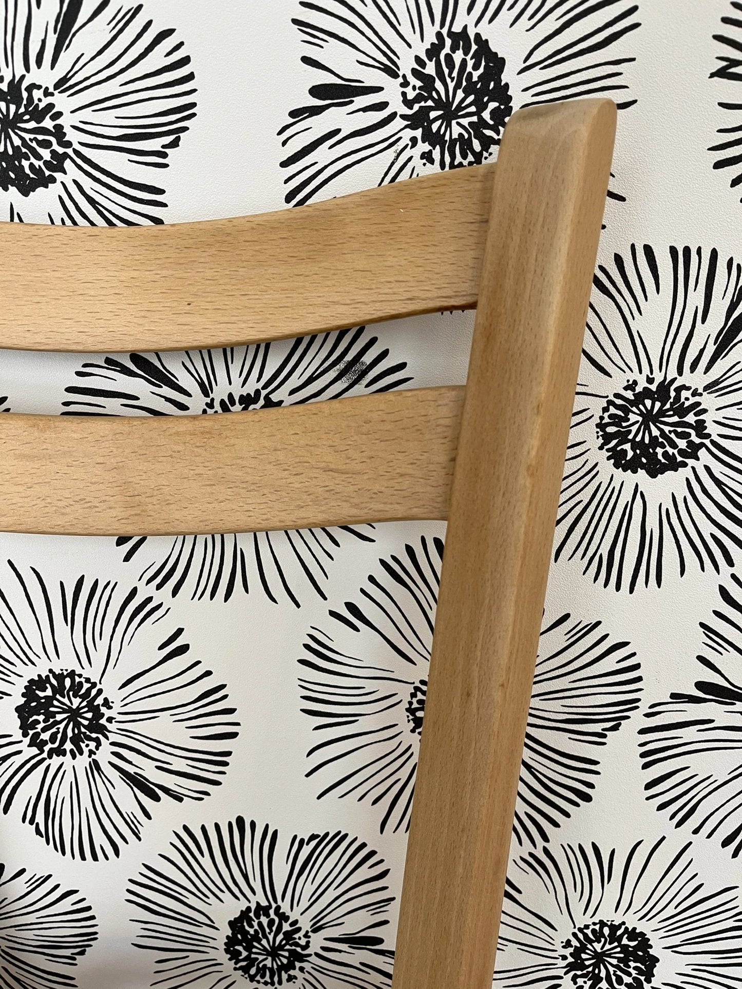 Chaise vintage bistrot Baumann Nao bois scandinave