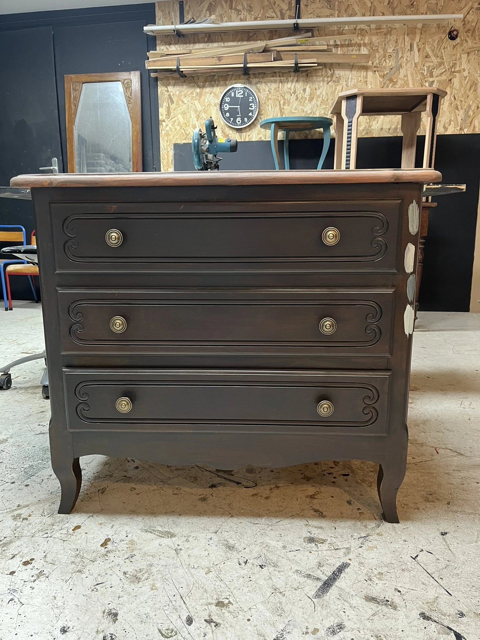 Restauration et rénovation meubles bois vintage Bordeaux