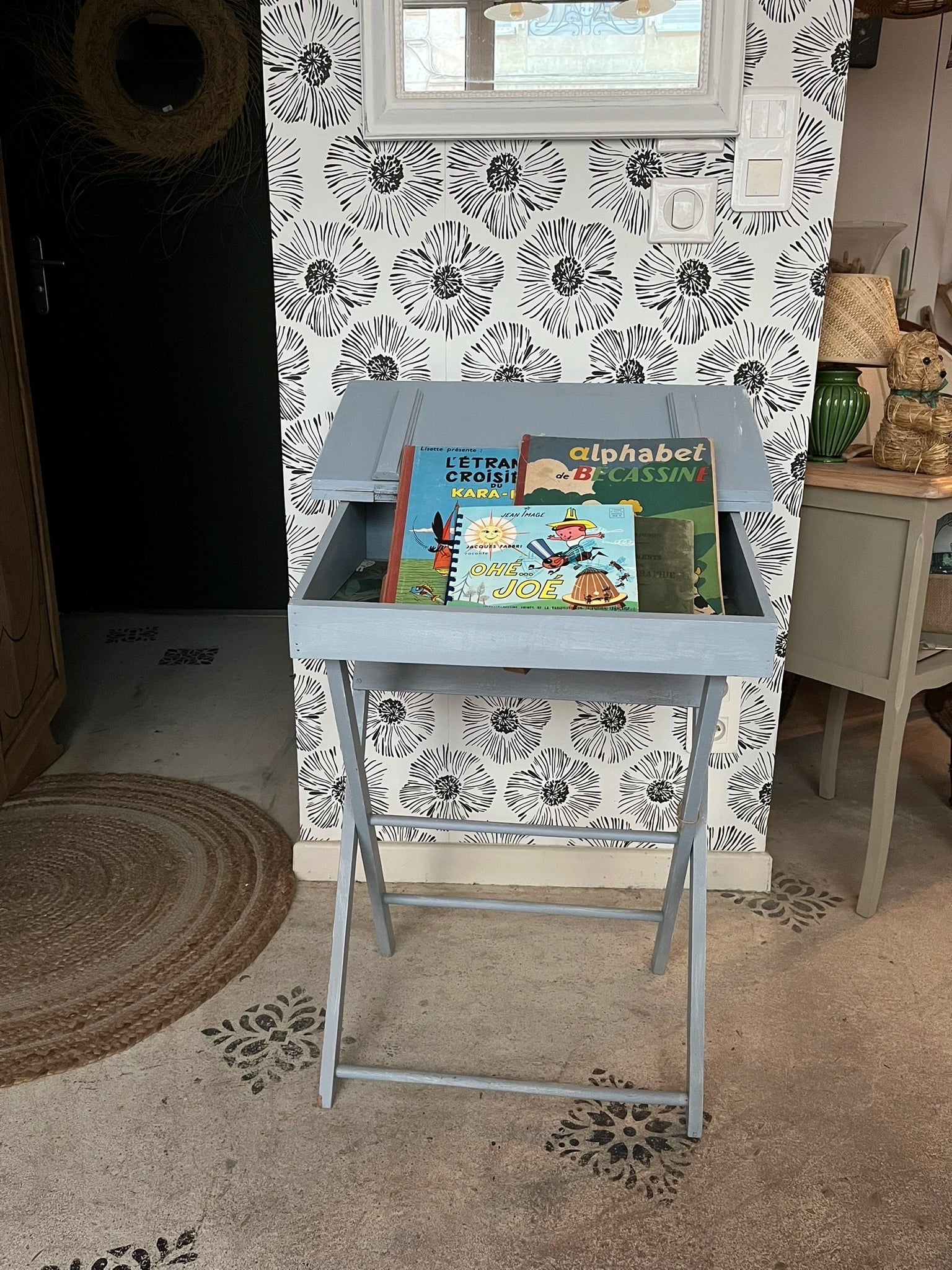 Pupitre bureau d'enfant Barnabé bois vintage repliable avec rangement