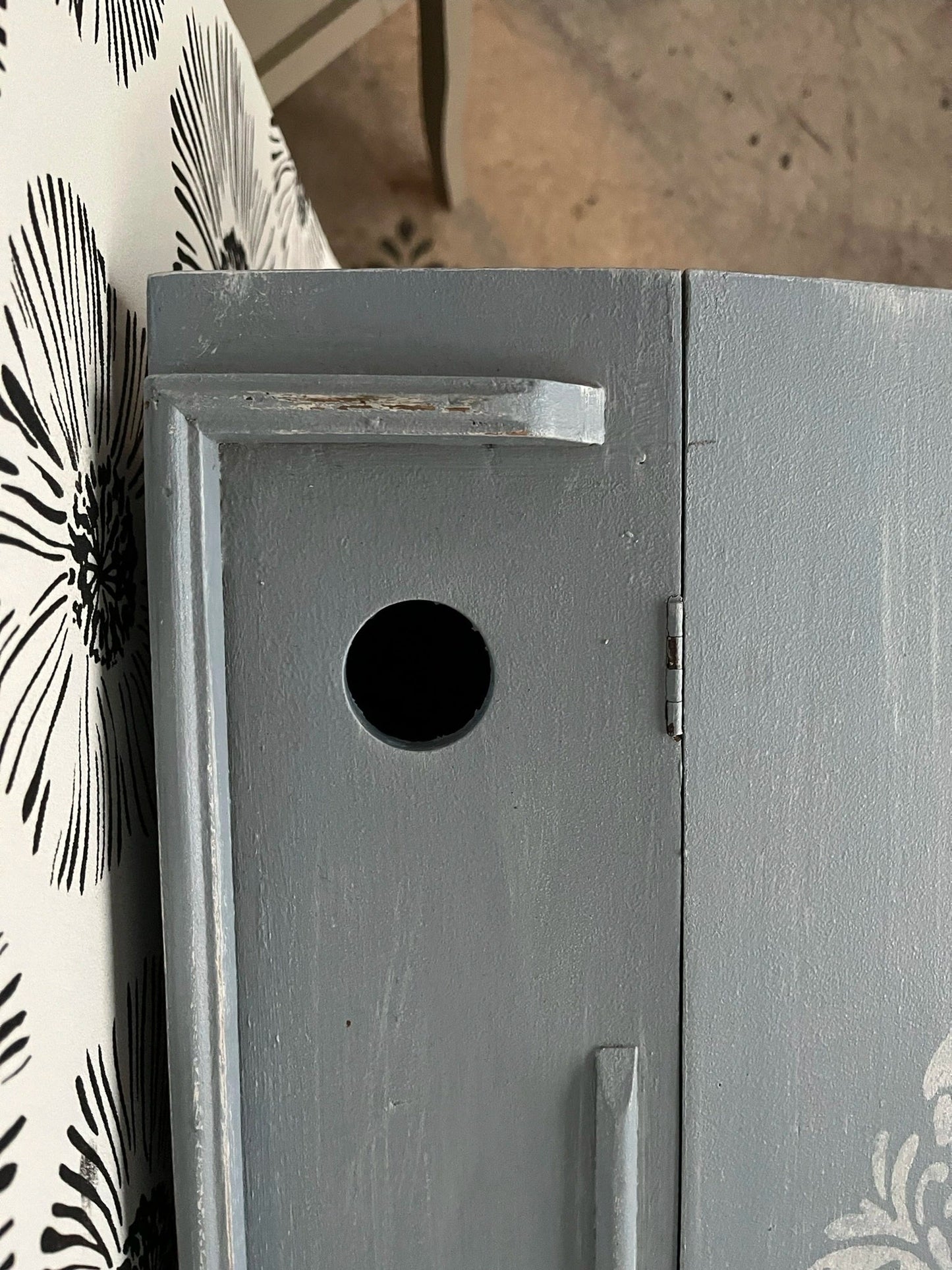 Pupitre bureau d'enfant Barnabé bois vintage repliable avec rangement