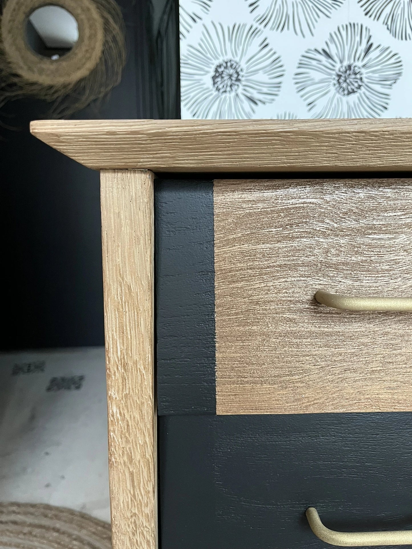 Commode vintage Thélio scandinave bois et noir 4 tiroirs