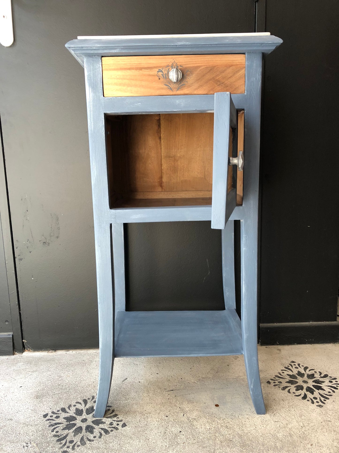 Table de chevet Edgar bois et bleu usé