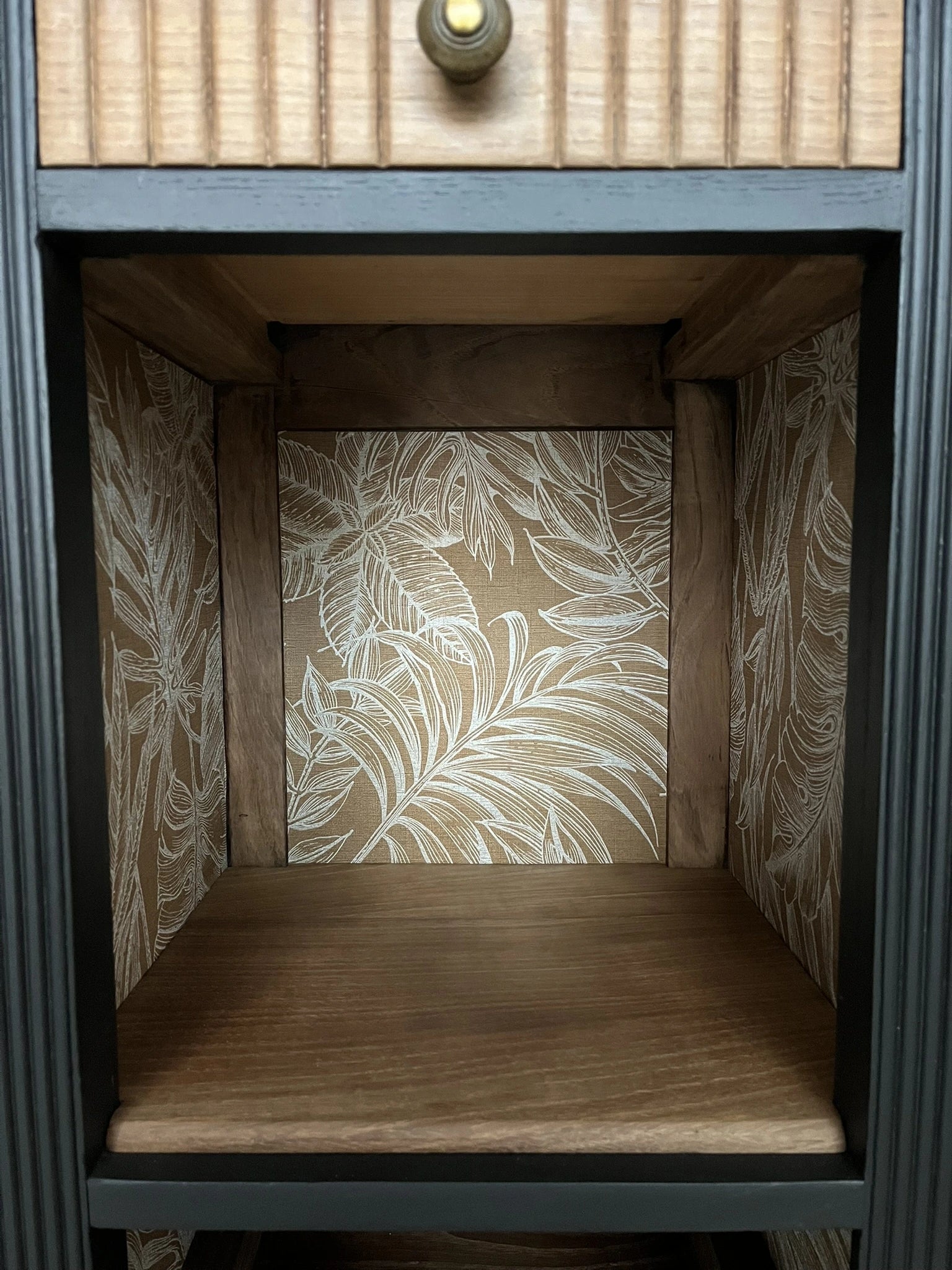 Table de chevet meuble d'appoint buffet vintage Aëla Art Déco bois massif chêne