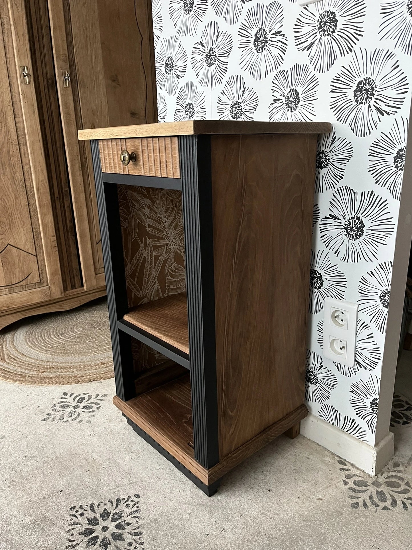 Table de chevet meuble d'appoint buffet vintage Aëla Art Déco bois massif chêne