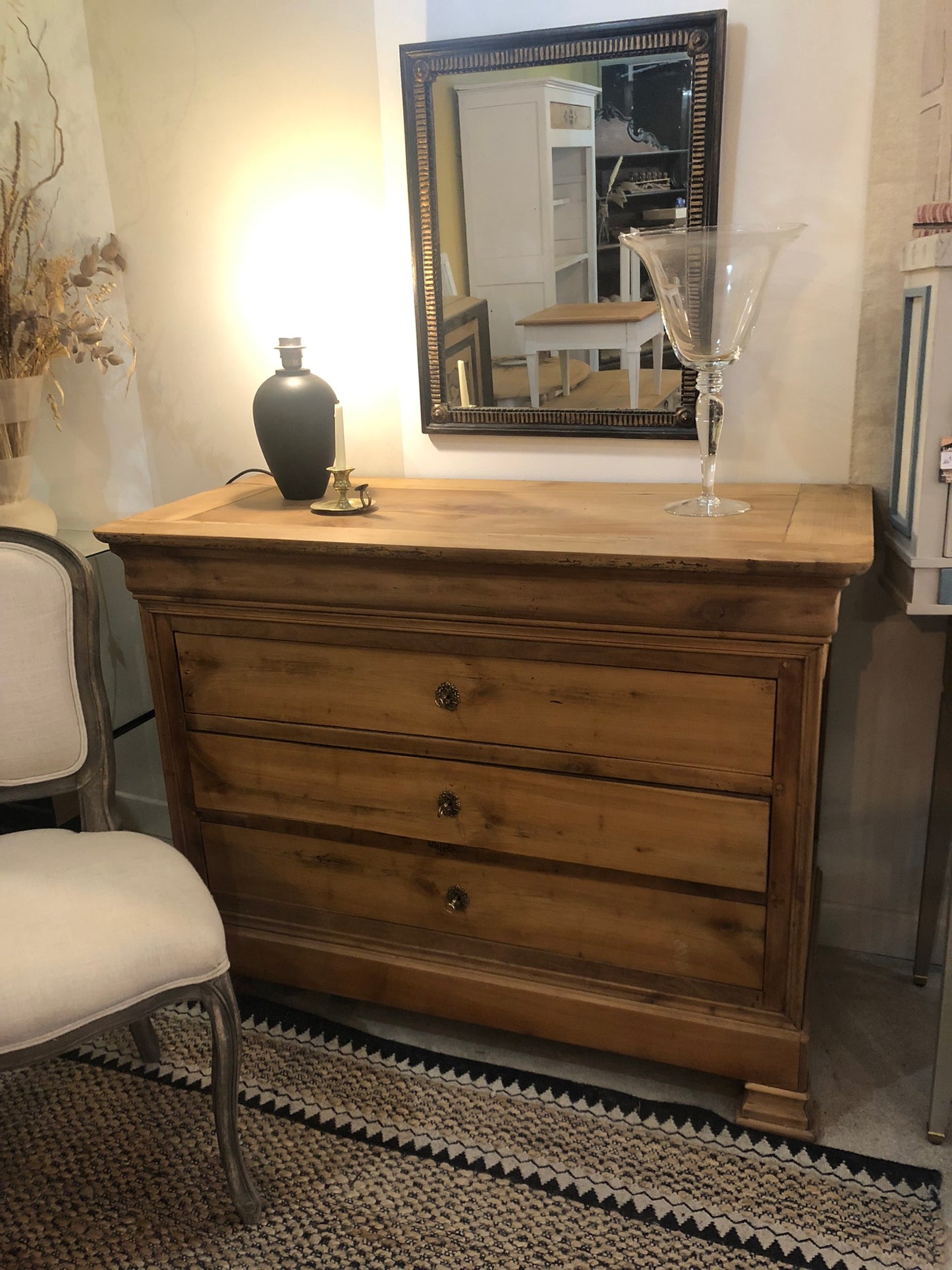 Commode Camille bois et pochoirs