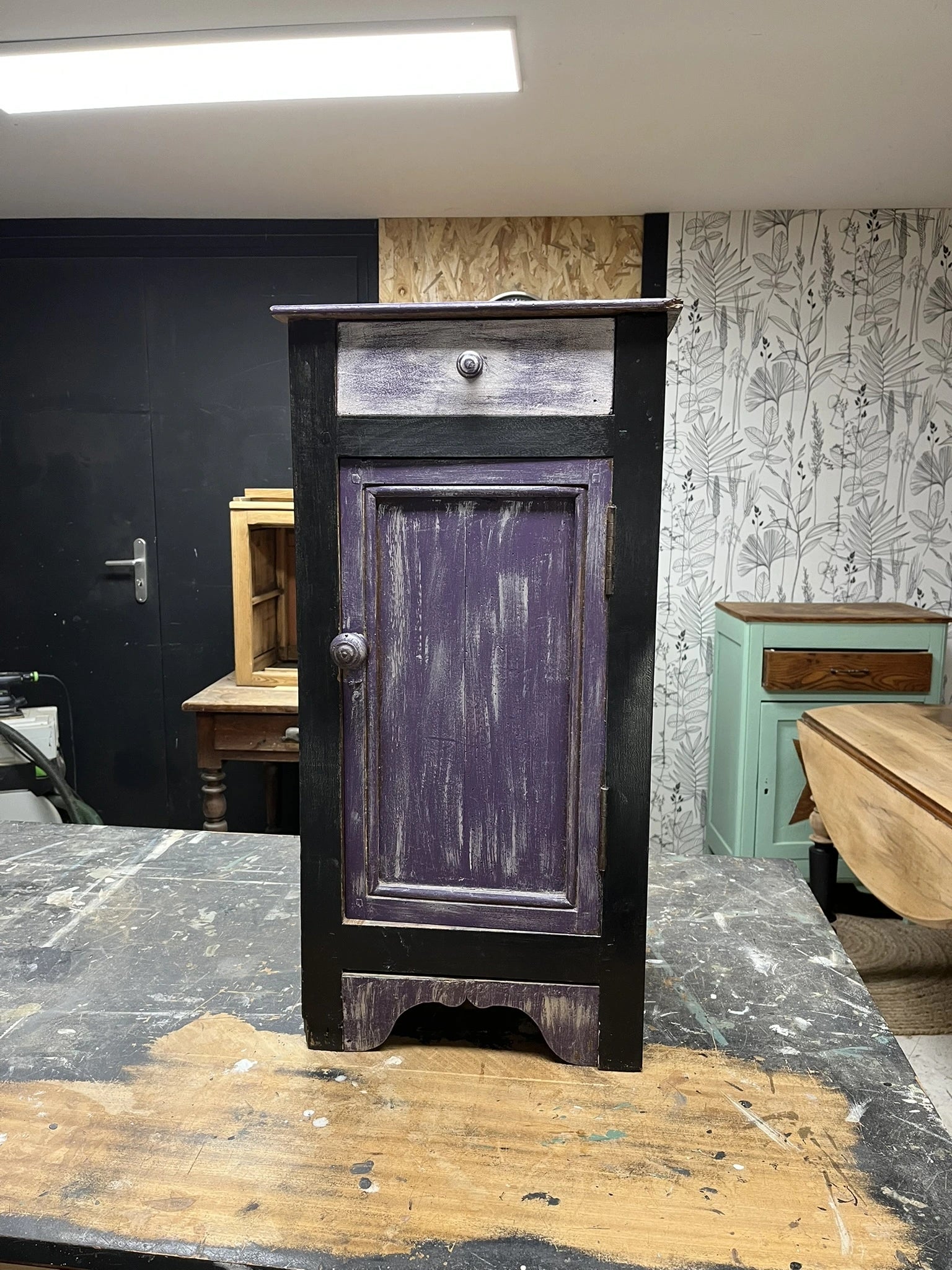 Atelier DIY rénovation restauration meuble vintage bois idée cadeau artisanal orignal Fête des Mères 2026