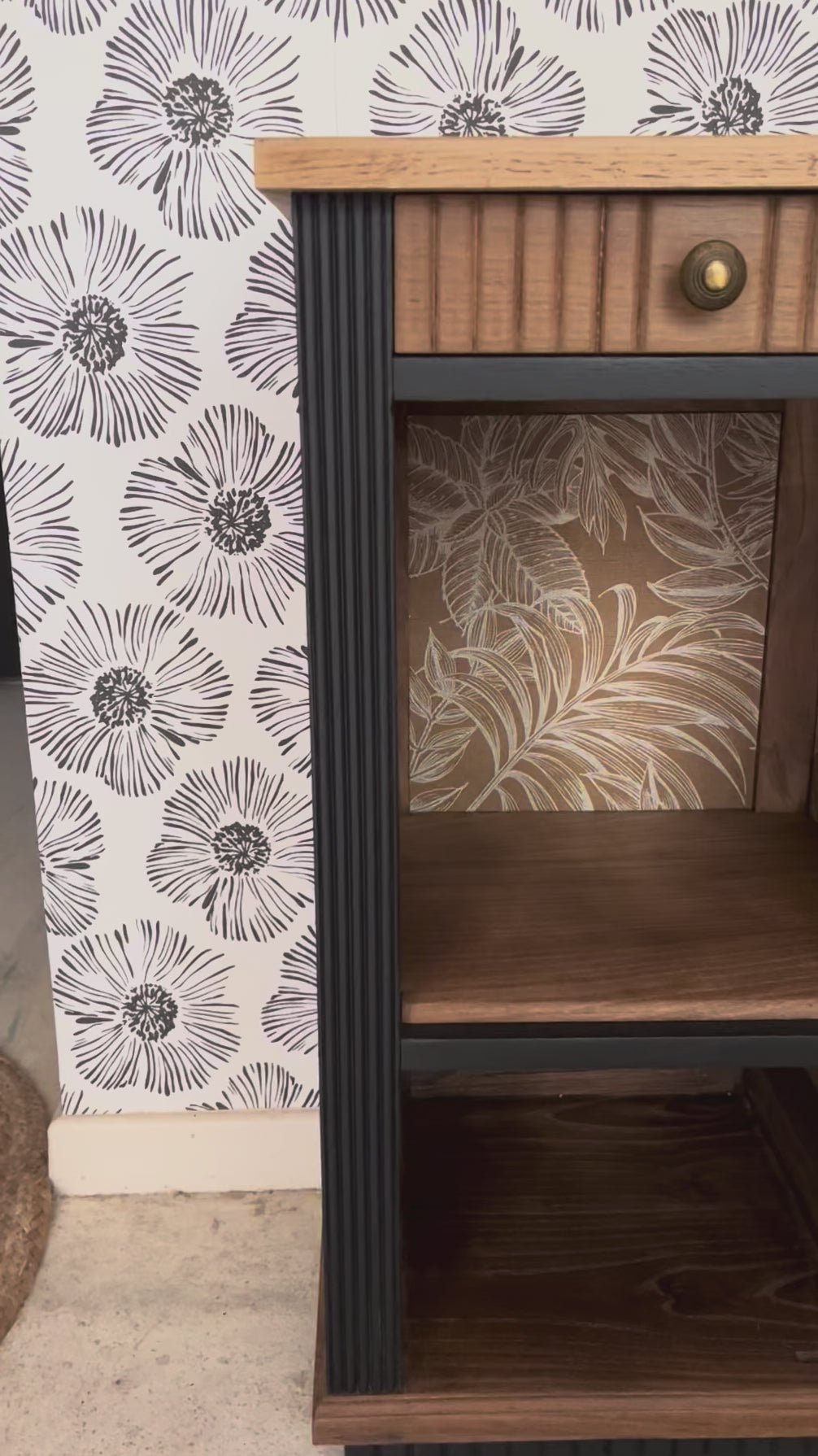 Table de chevet meuble d'appoint buffet vintage Aëla Art Déco bois massif chêne