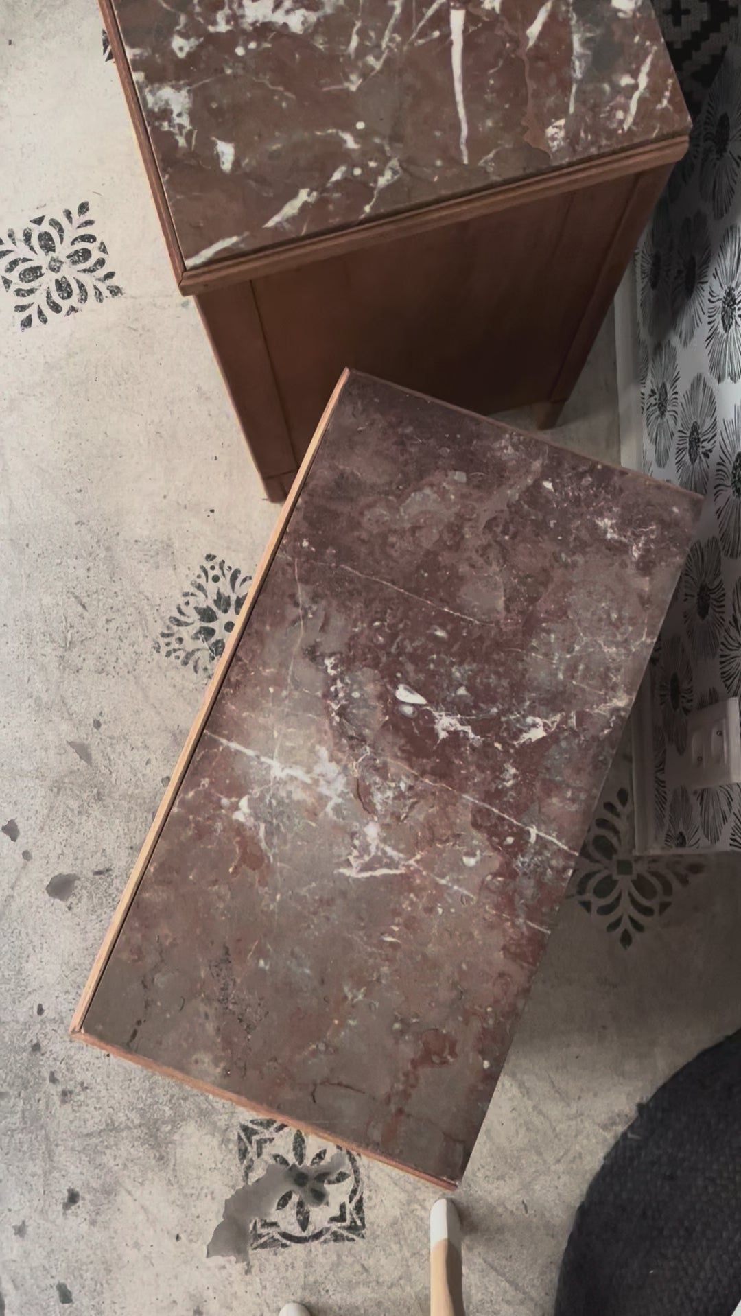 Duo tables de chevet vintage Art Déco Jada et Rosa bois et marbre