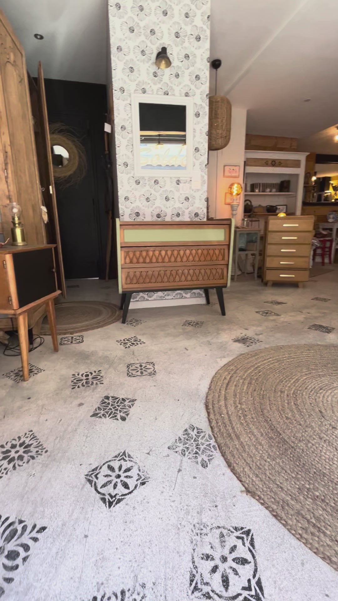 Commode Isadora années 50-70 scandinave rotin pieds compas