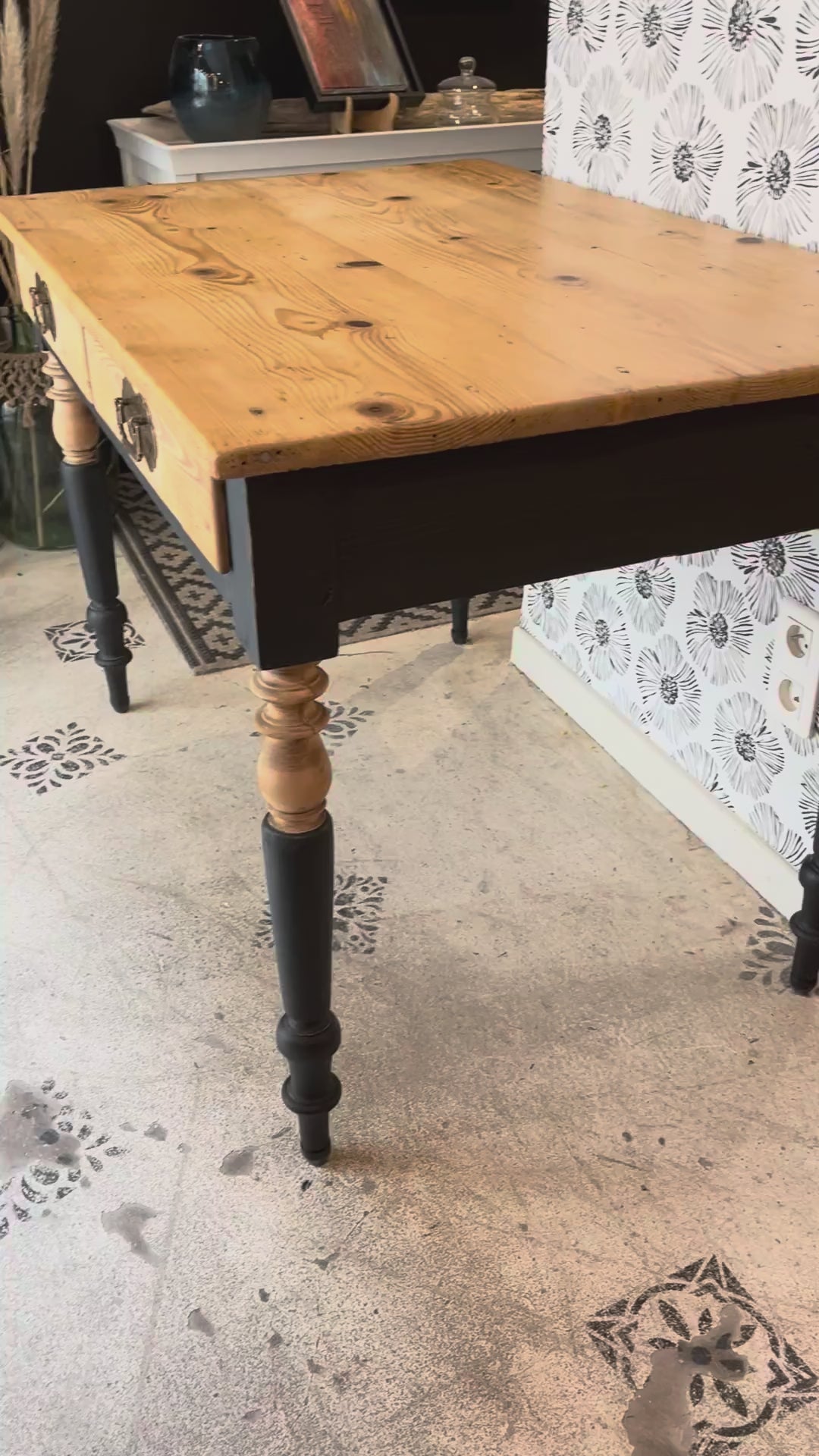 Bureau table vintage bois massif 2 tiroirs