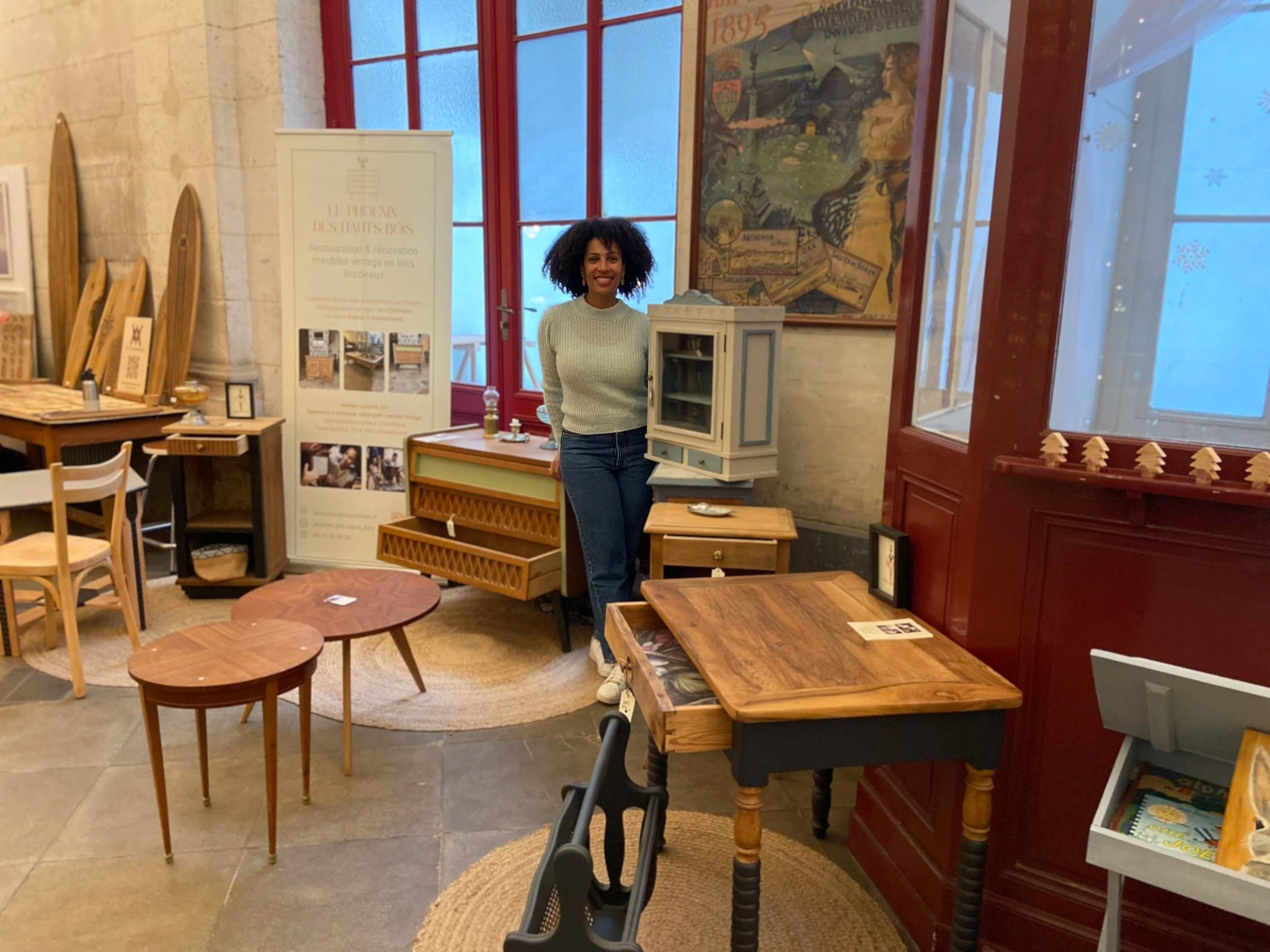 Le Phoenix des hauts bois meubles bois  vintage Bordeaux